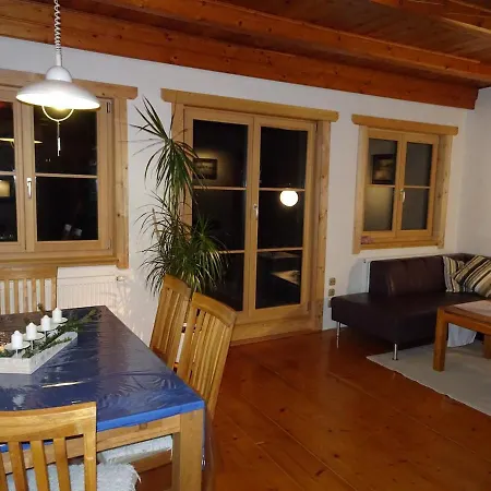 Am Fluss, Zentrale Lage Prázdninový dům *